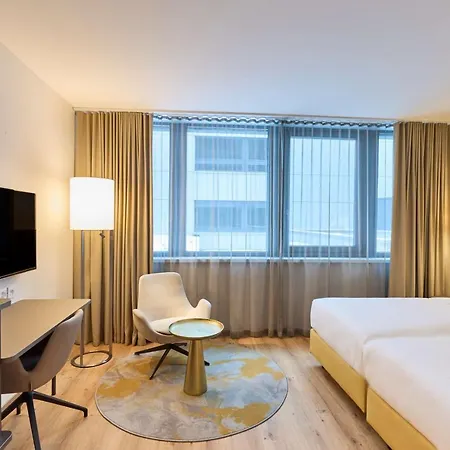 Radisson Blu Hotel, Hotel