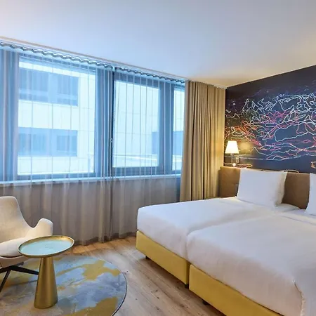 Radisson Blu Hotel, Hotel