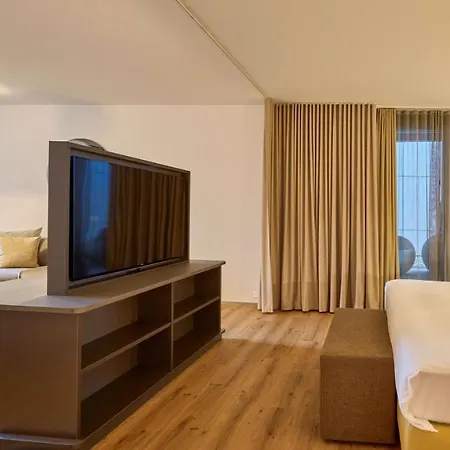 Radisson Blu Hotel, Hotel 4*