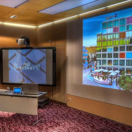 Hotel Radisson Blu Hotel, 4*